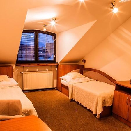 Penzion Pod Hradom Trenčín Extérieur photo