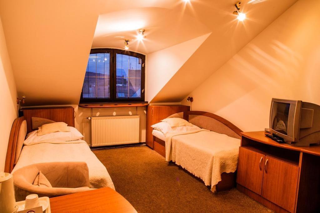 Penzion Pod Hradom Trenčín Extérieur photo